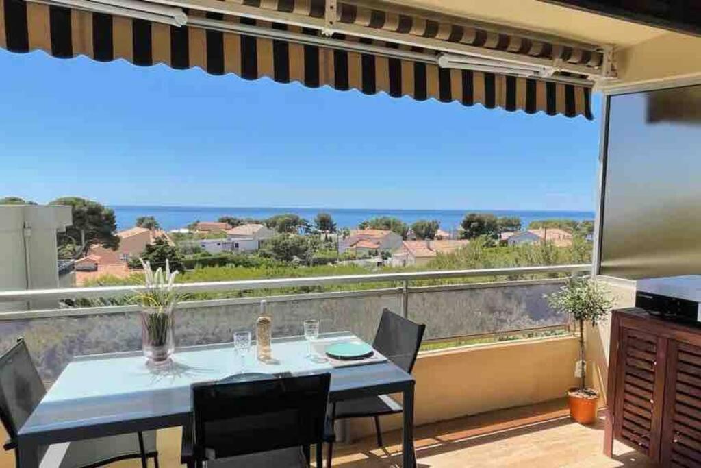 Appartement 2 Chambres Terrasse Vue Mer 卡里勒鲁埃 外观 照片
